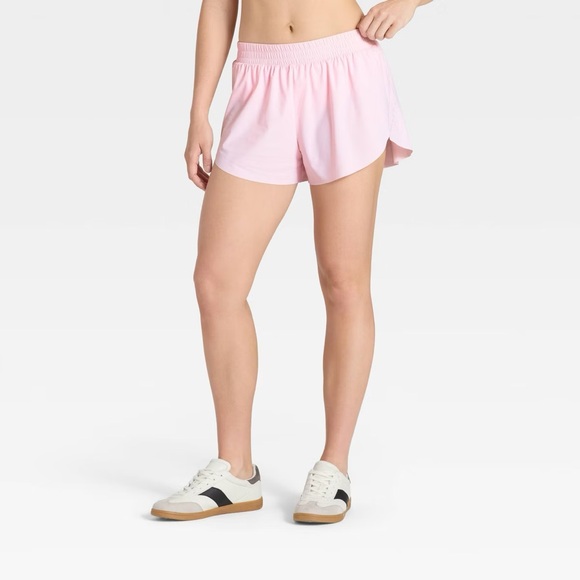 NWT All in Motion Light Woven Mid-Rise Run Shorts 3" (Baby Pink) Size XL - Picture 3 of 12